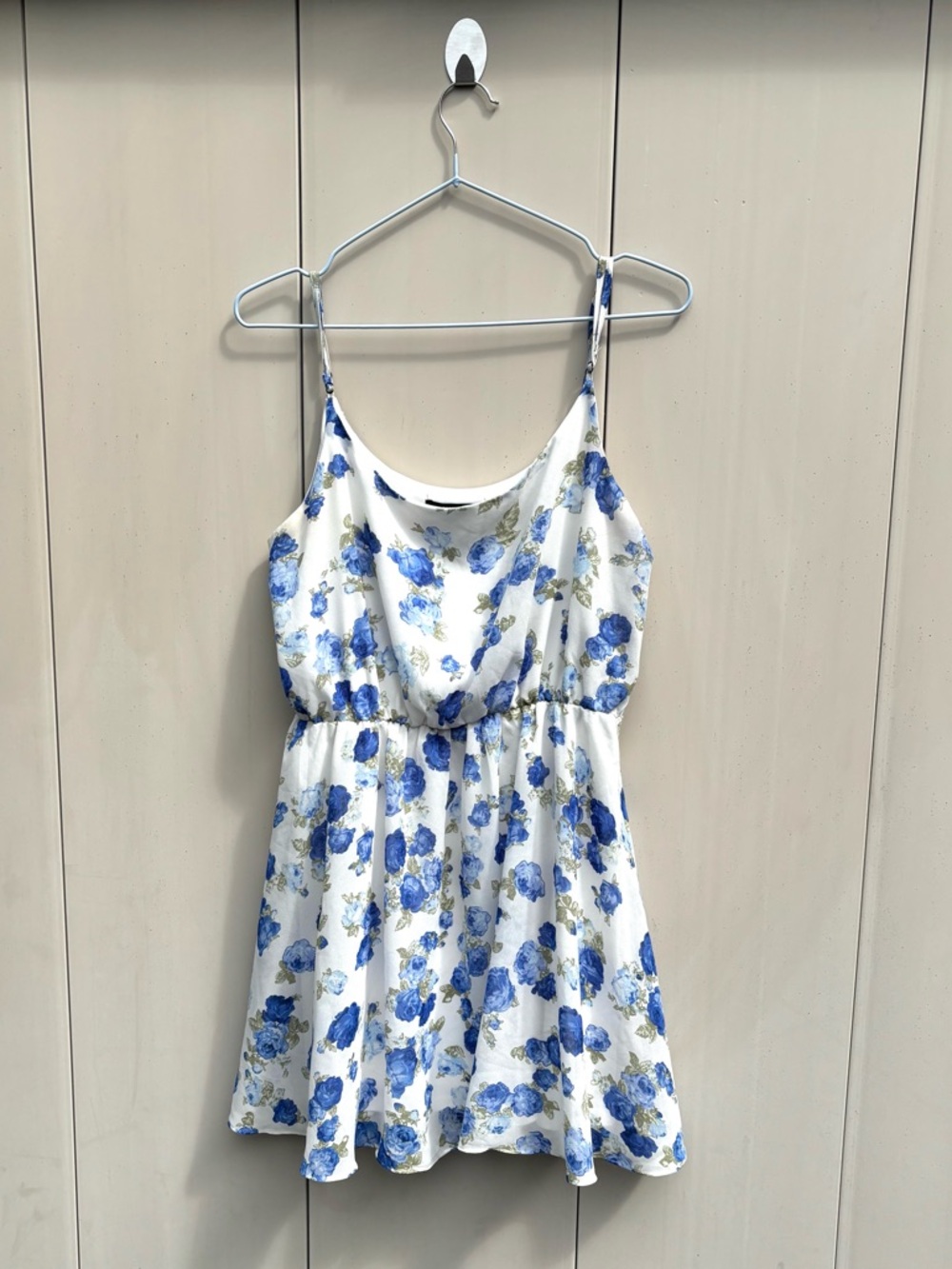 Forever 21 Women’s floral Dress size M